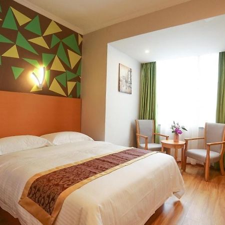 Vatica Hefei Lujiang Road Hotel Bagian luar foto