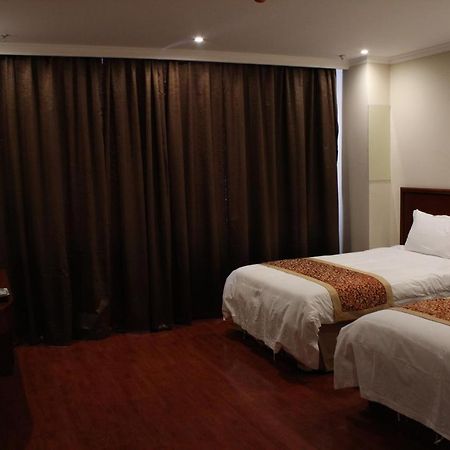 Vatica Hefei Lujiang Road Hotel Bagian luar foto